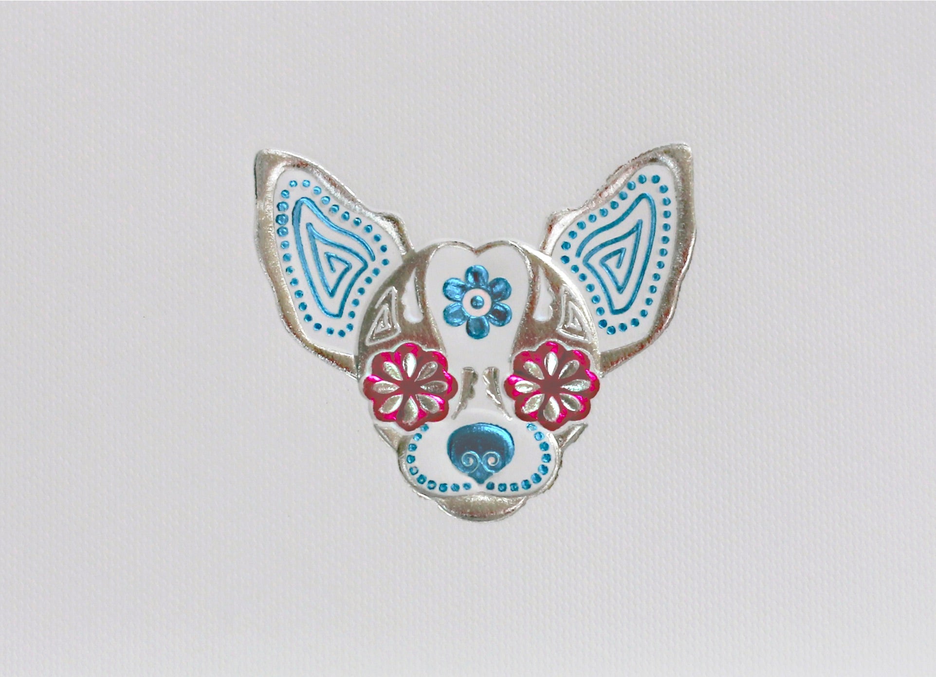 Producto Ready to wear/Listo para llevar -Tarjeta Chica Doble (10 x 7.5 cm) Tamaño Recepción-  El Tamaño sugerido para tarjetas de regalos, así como para agradecimientos  Modelo CHIHUAHUA en grabado artistístico en alto relieve con pelicula de foil brillante. Todo elaborado artesanalmente a mano por nuestro equipo de grabadores  profesionales. En papeles de alta calidad lisos o texturizados. Hecho a mano en México
Paquete con 10 piezas