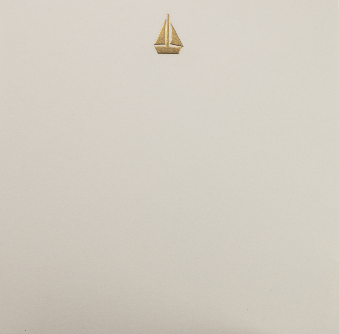 Producto Ready to wear/Listo para llevar - Tarjeta Grande Sencilla (15 X 15 cm) Modelo VELERO en grabado artístico en alto relieve con tintas metálicas brillantes. Todo elaborado artesanalmente a mano por nuestro equipo de grabadores profesionales. En papeles de alta calidad lisos o texturizados. Hecho a mano en México Paquete con 10 piezas.